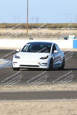 media/Nov-08-2025-Speed Ventures (Sat) [[1c7a6332f5]]/TC B/Session 3 (Turn 1)/